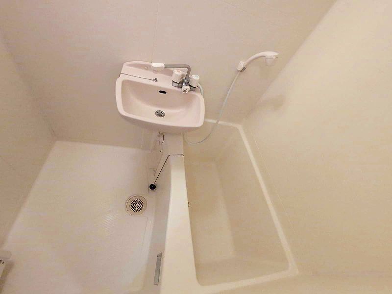レオパレスマルコフォー 風呂