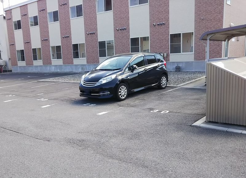 レオパレス北斗　Ⅱ 駐車場