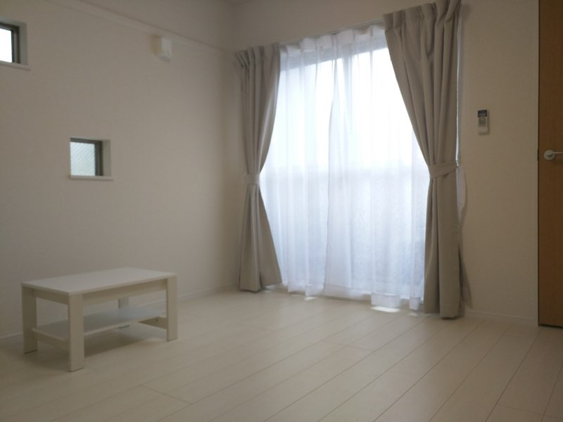 CLEINO Nakamura Honmachi Living room