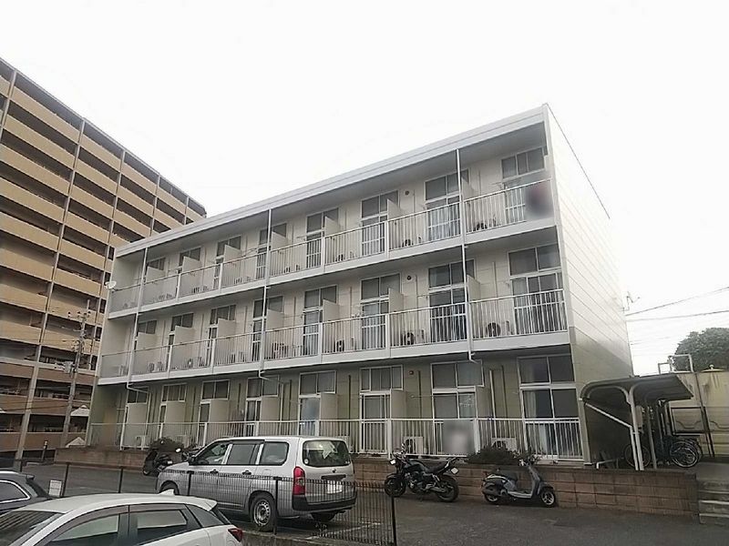 レオパレスピュア 外観