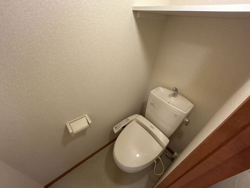 レオパレス日の出 トイレ