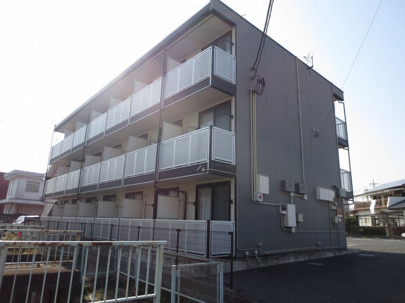レオパレスル　レーブ 外観