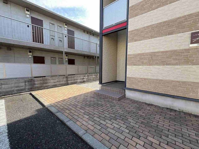 leopalace Riverside Sumiyoshi Entrance