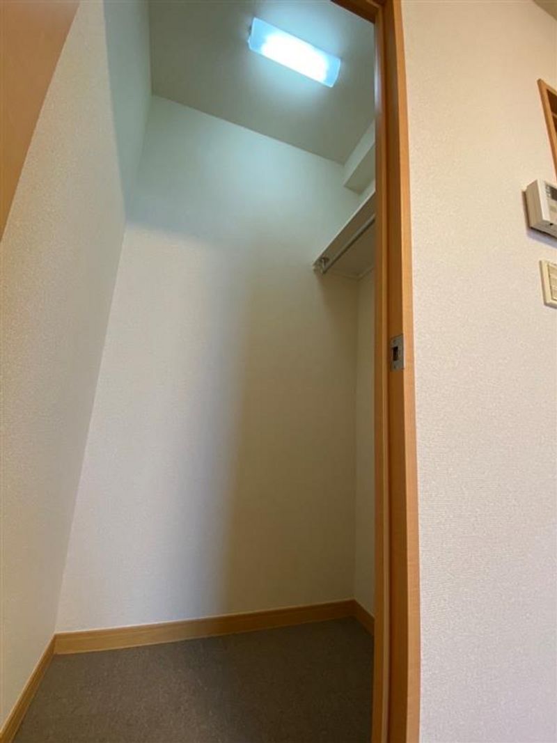 leopalace Tatsumi House Storage