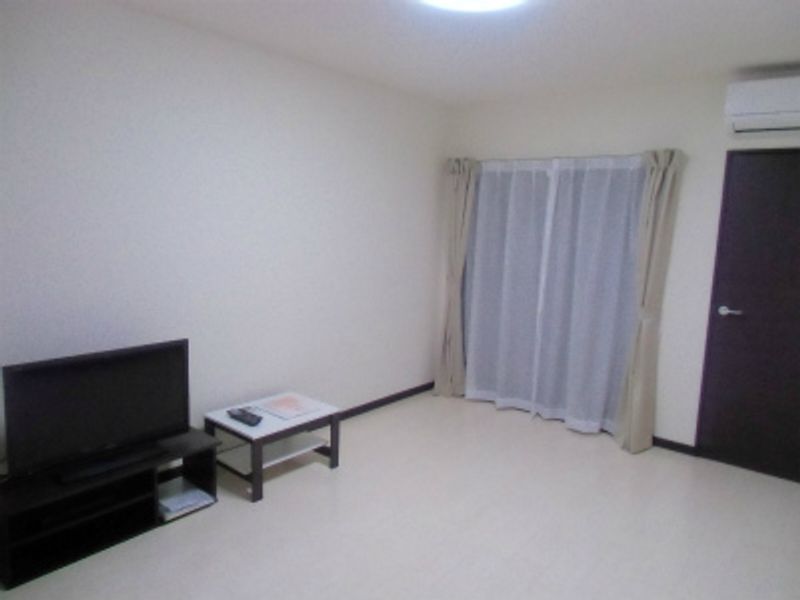 レオネクストウィステリア築地 居間