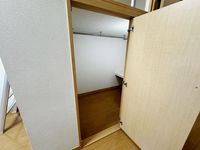 レオパレス紫野 収納