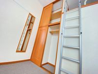 レオパレスＣＥＤＡＲ 収納