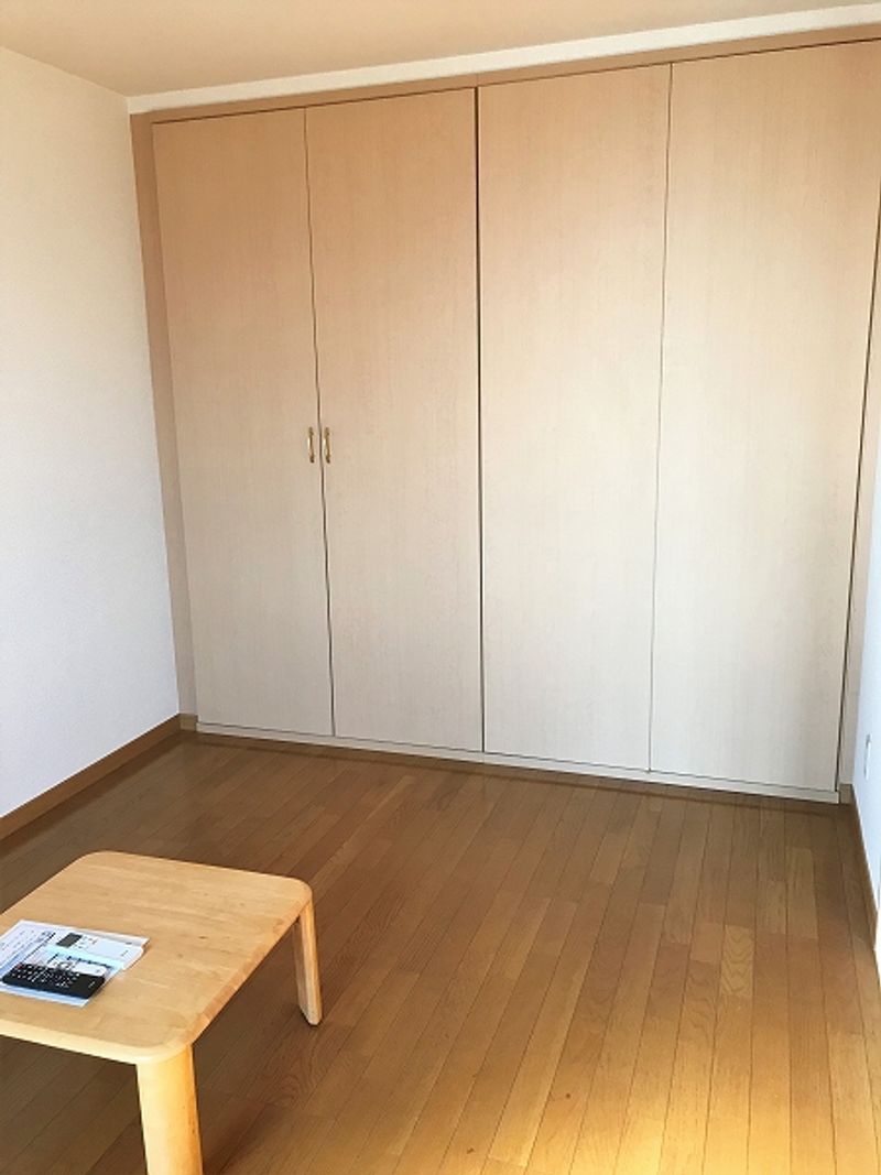 レオパレスヴィラ千塚 収納
