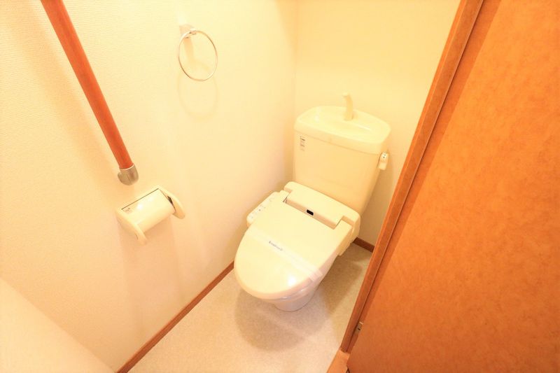 レオパレス山科椥辻 トイレ