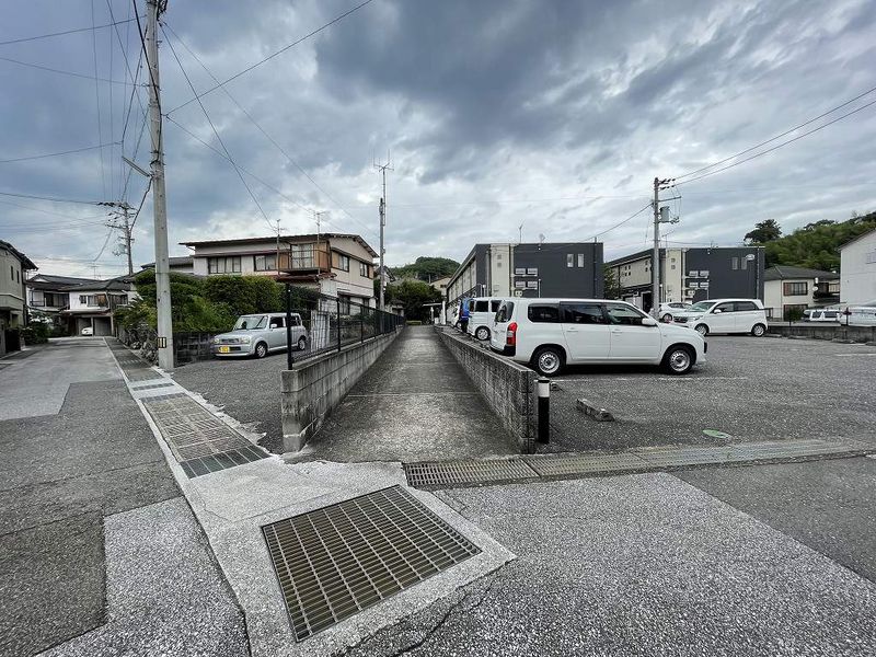 レオネクストＳｎｏｗＤｒｏｐ 駐車場