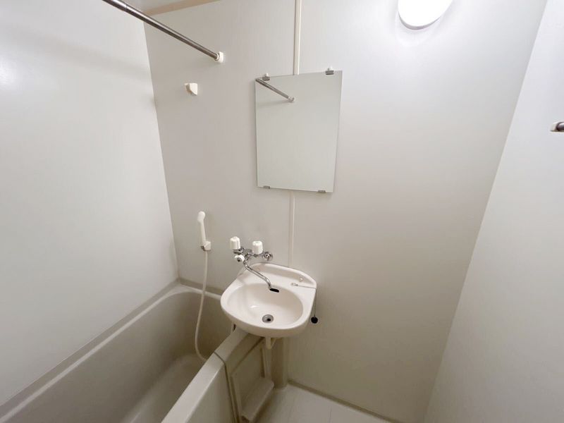 レオパレスノーブル 洗面台