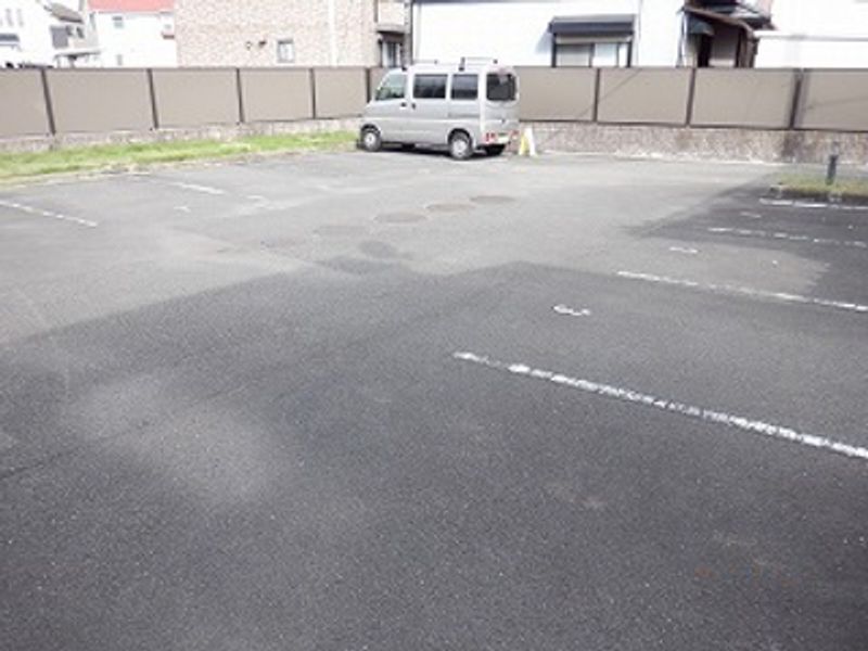 レオネクストＰＡＳＳＯⅡ 駐車場