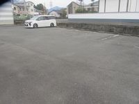 レオパレスヴィルヌーブⅡ 駐車場