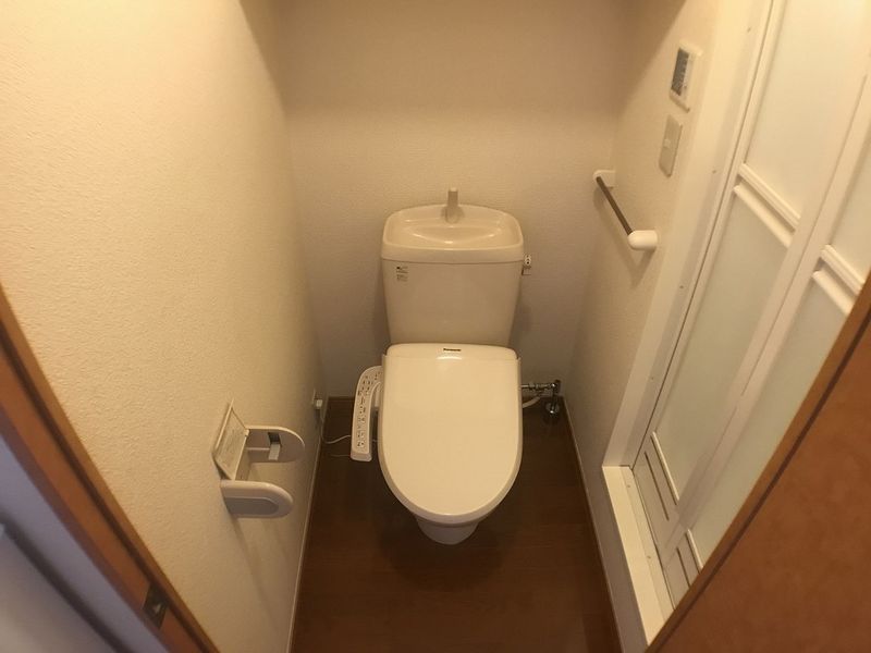レオパレスミロワール トイレ