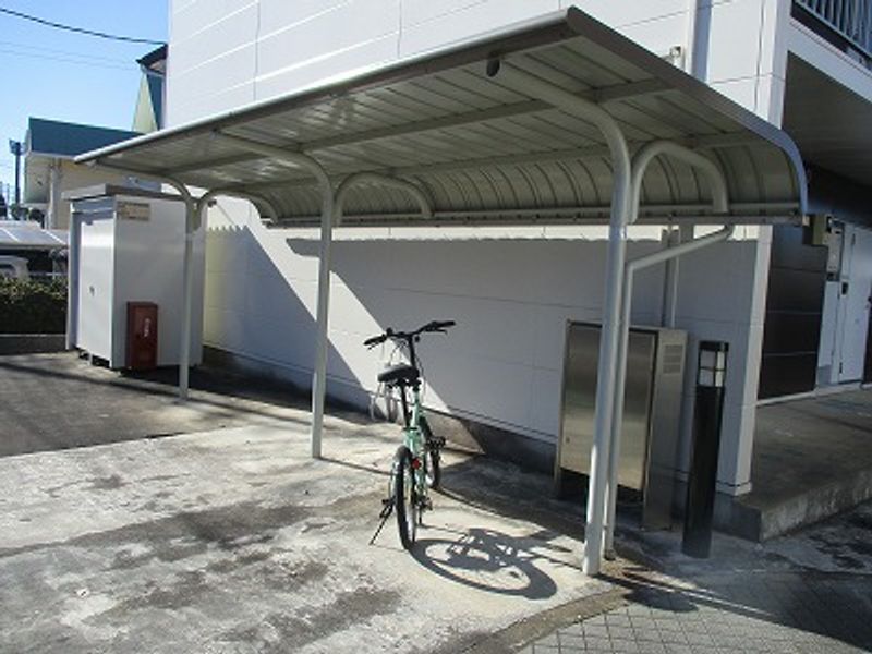 レオパレスカネエーズ松ヶ丘Ｂ棟 共用部分
