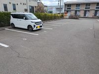 レオパレスＳＵＮＲＯＳＥ 駐車場
