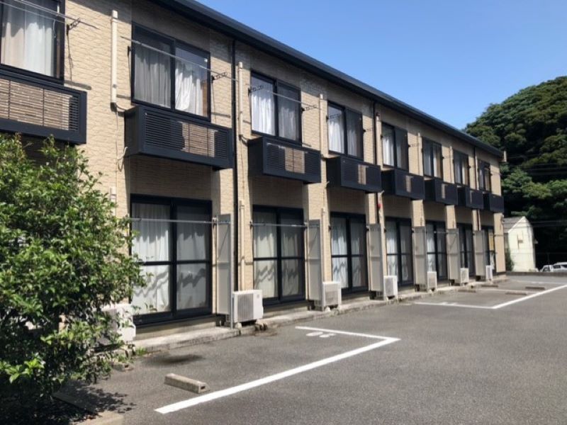 レオパレスシャンテ 外観