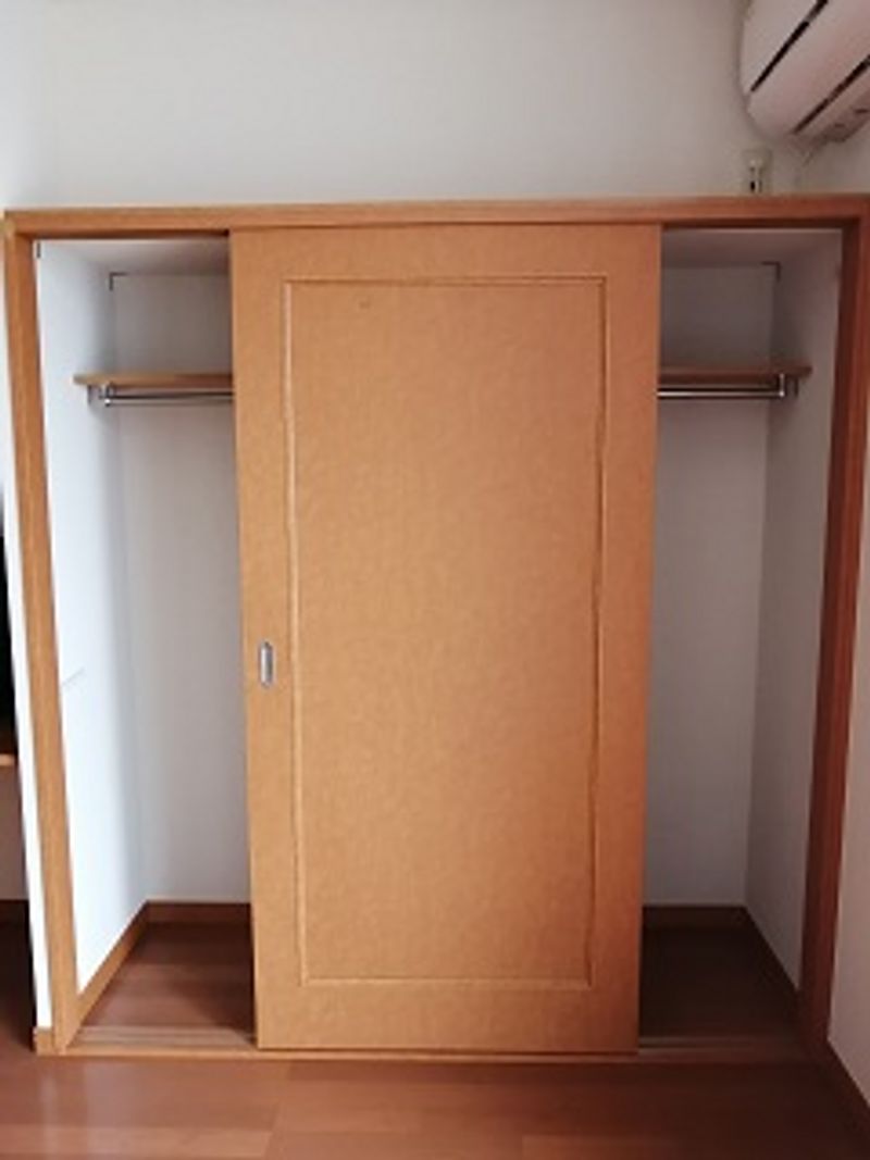 レオパレスセコロⅡ 収納