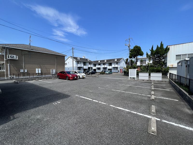 レオネクストＳｉｄｅＢｅａｃｈ 駐車場