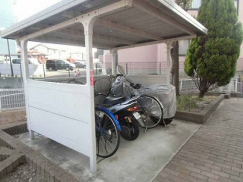 レオパレスフローラル 共用部分