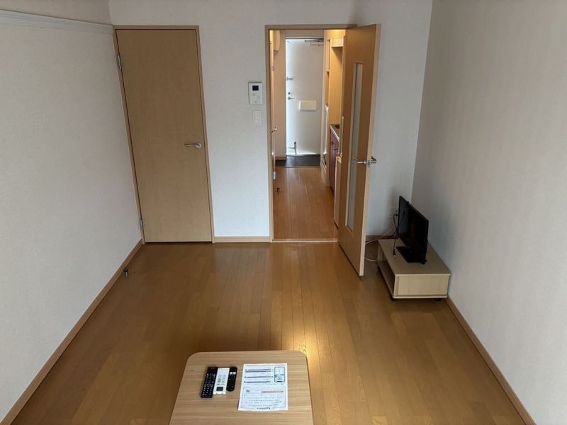 レオパレスあいりす 居間