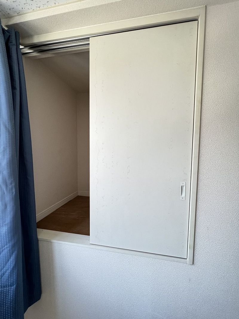 レオパレスメゾエクセル 収納