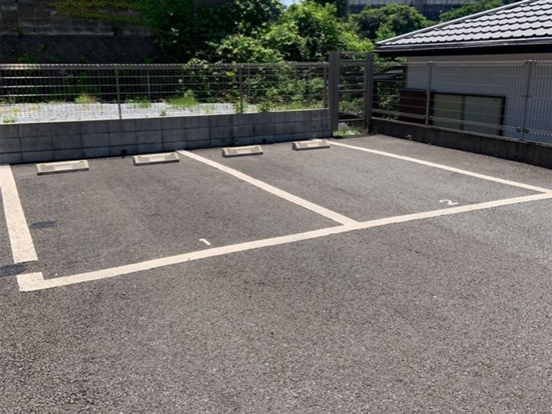 クレイノスペルデライト 駐車場