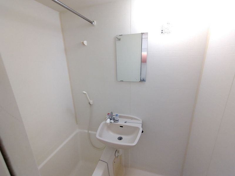 レオパレスサニーコート 洗面台