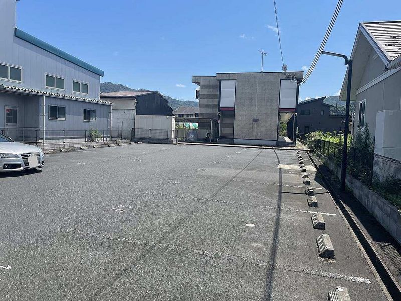 レオパレス天橋立 駐車場