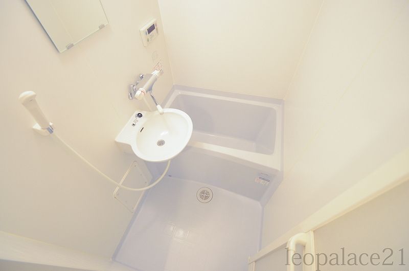 レオパレス蜃気楼 風呂