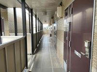 レオパレスエイザ エントランス