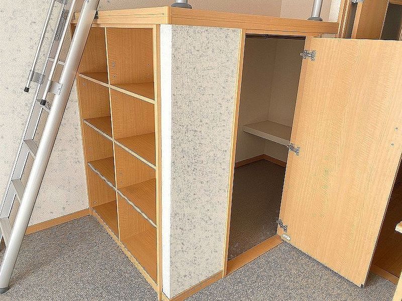 レオパレスフラワーコート 収納