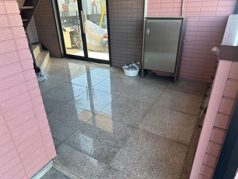 レオパレス田子の浜 エントランス