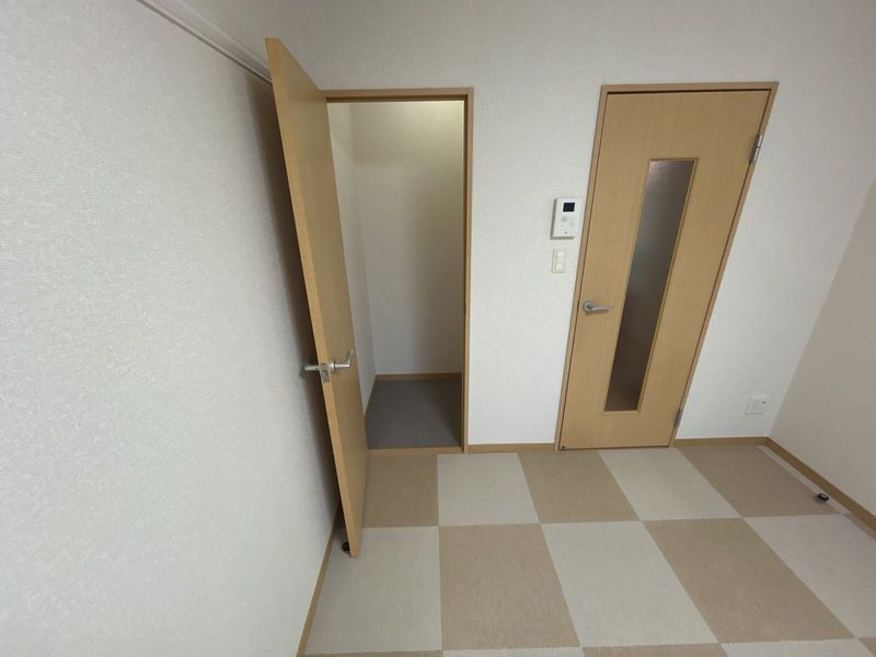 レオパレスしろがね 収納