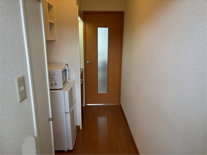 レオパレスコート柴宮 玄関