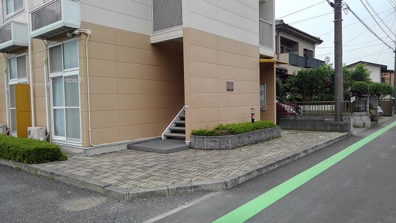 レオパレス広瀬 エントランス