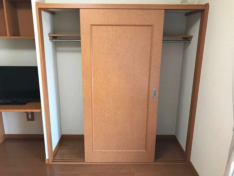 レオパレスえむ 収納