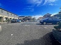 レオパレス黄幡 駐車場
