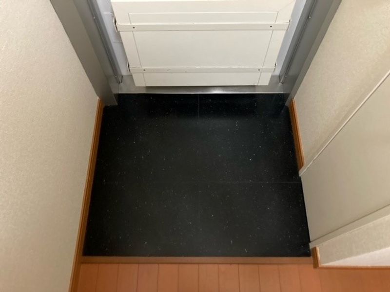 レオパレスグリーンハイツ竹の下 玄関