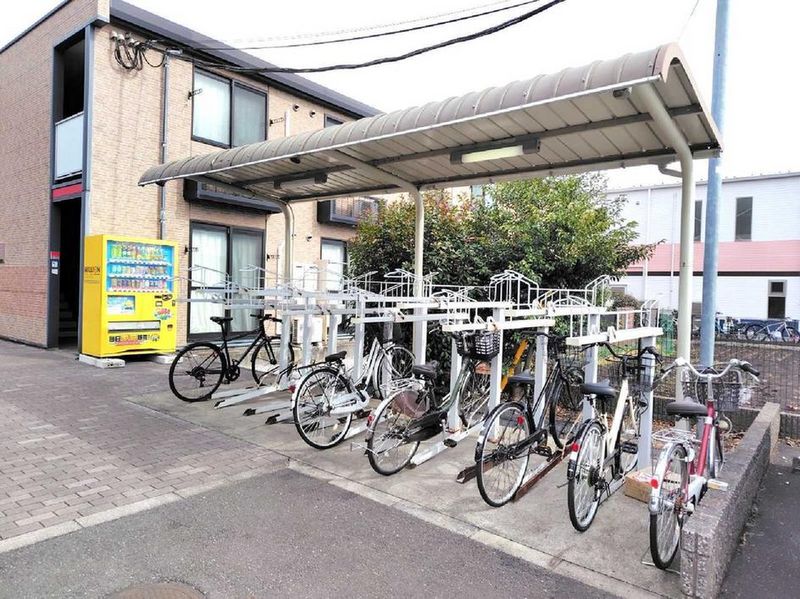 レオパレスリバーサイド　コート 共用部分