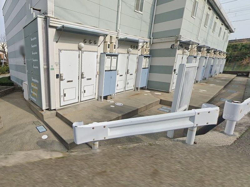 レオパレストレンビスタ エントランス