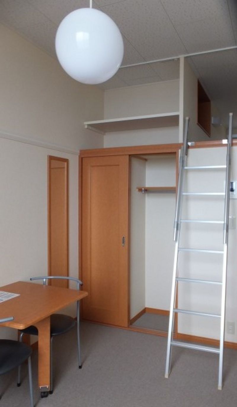レオパレスエクセル歩坂町Ⅰ 収納