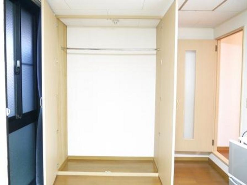 レオパレスしおかぜⅠ 収納