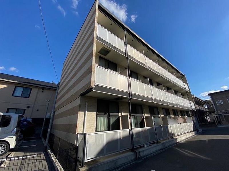 レオパレスボナール 外観