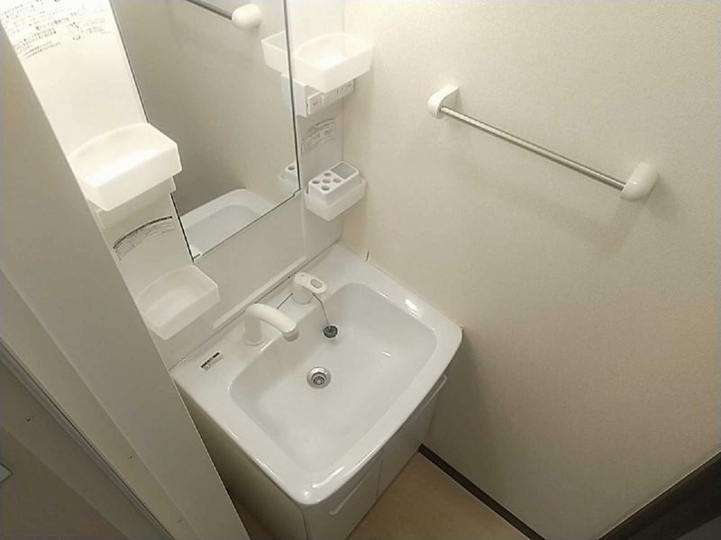 レオネクストスィングアイランド 洗面所