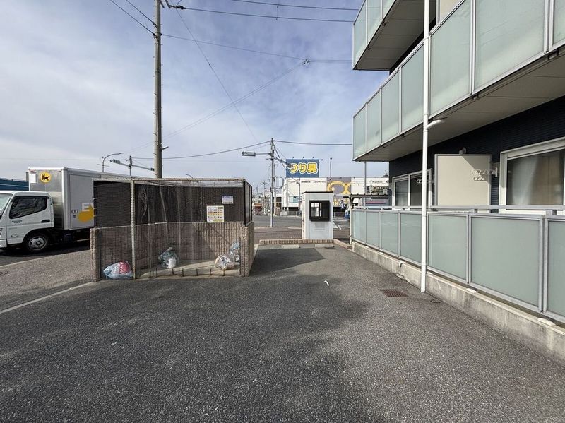 レオネクスト苅藻Ⅱ 駐車場