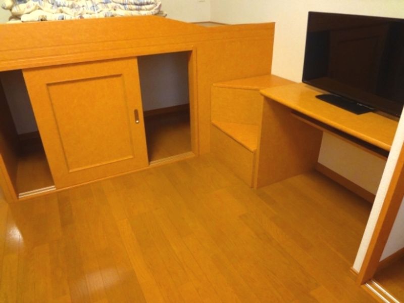 レオパレスアナナス 居間