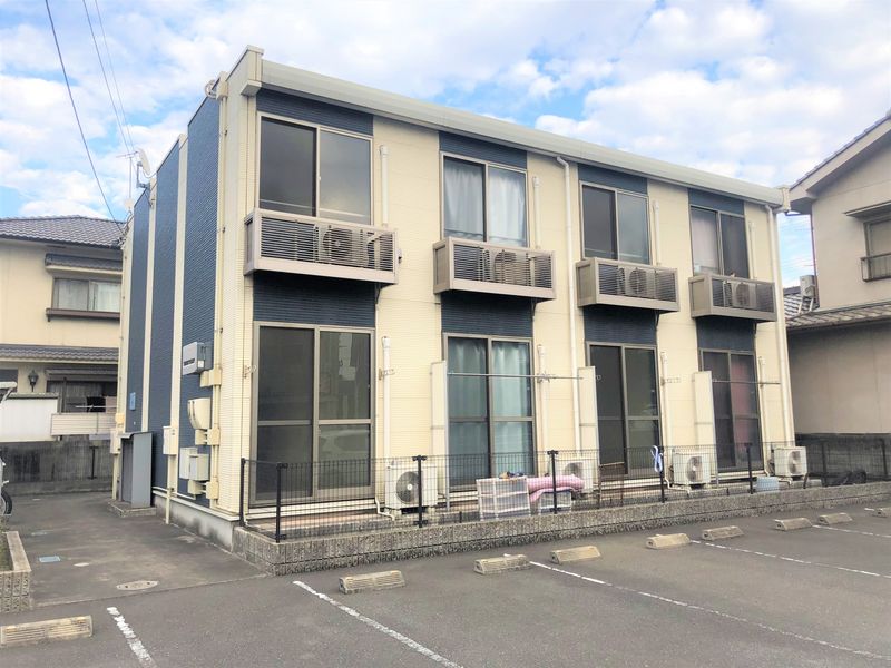 レオネクスト三本松 外観