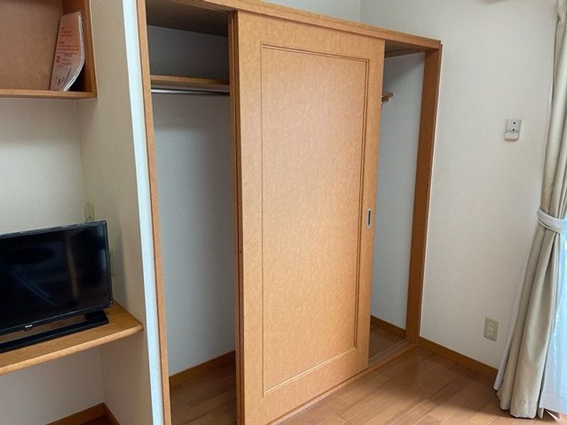 レオパレスＫＭティーダⅡ 収納