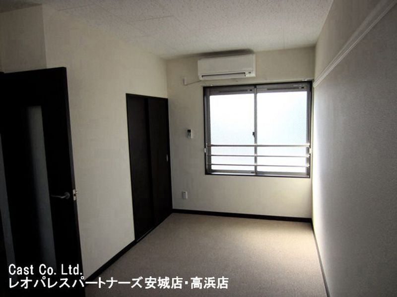 レオネクスト北明治 居間